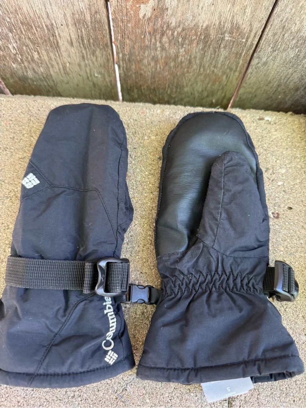 Columbia Black Youth Gloves Mittens Size Small